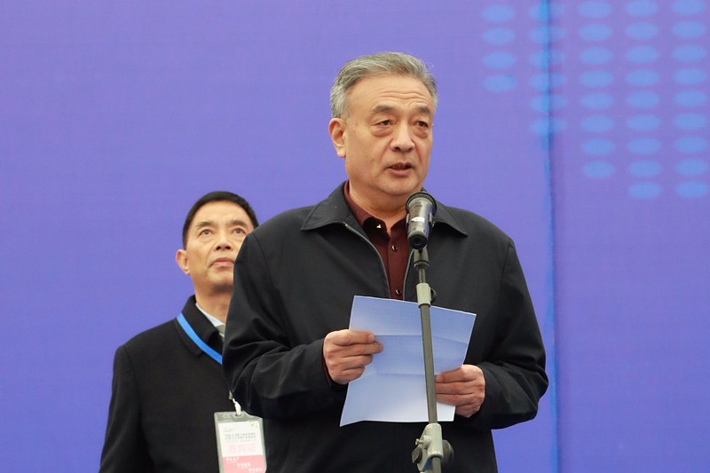 张路宏李冬玉出席2017第三届西安国际hahabet产业展览会|熊良虎致辞 张路宏李冬玉出席2017第三届西安国际hahabet产业展览会|熊良虎致辞