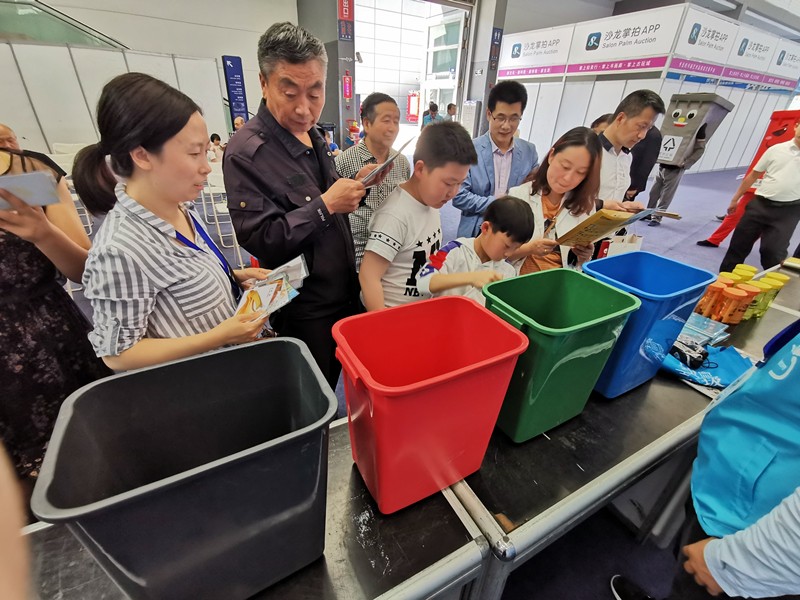 陕西hahabet集团携“绿水青山”亮相丝博会|副省长魏增军参观 陕西hahabet集团携“绿水青山”亮相丝博会|副省长魏增军参观