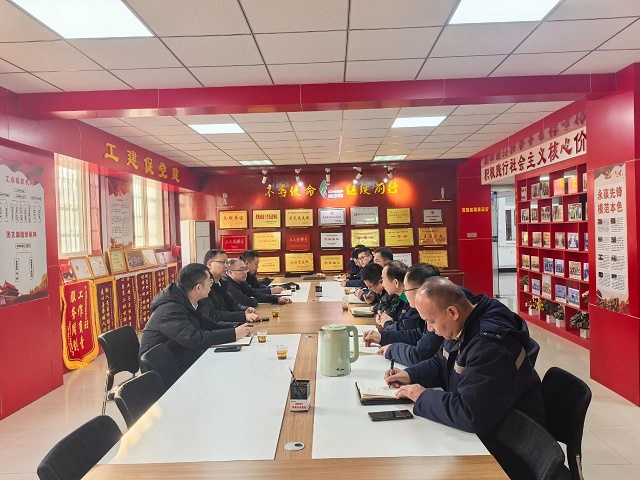 郝军亮赴三秦hahabet公司项目一线查抄节前安全hahabet工作 郝军亮赴三秦hahabet公司项目一线查抄节前安全hahabet工作